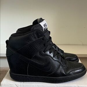 Nike Women’s dunk sky high
